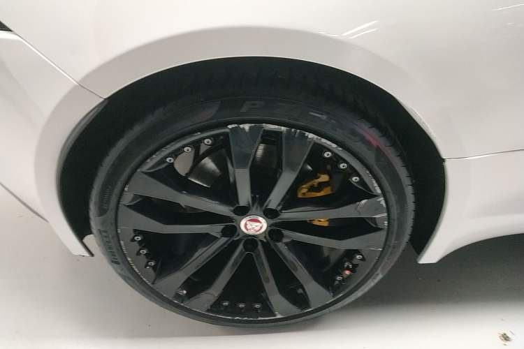 Used Jaguar F-TYPE 2019 2.0T Hardtop Version Exterior 8