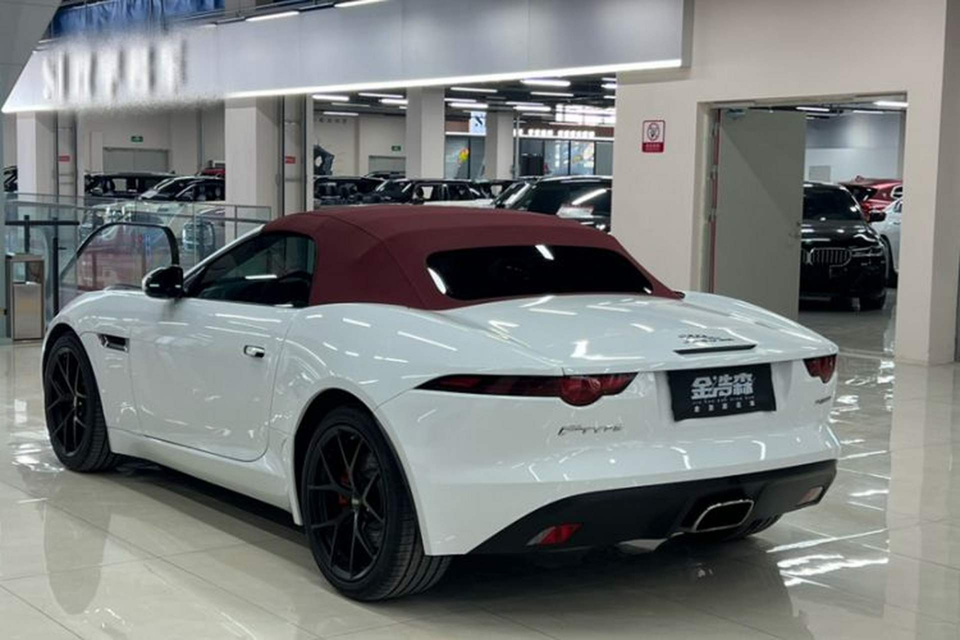 Used Jaguar F-TYPE 2019 2.0T Convertible Edition Exterior 9