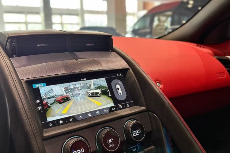 Used Jaguar F-TYPE 2019 2.0T Hardtop Version Interior 1
