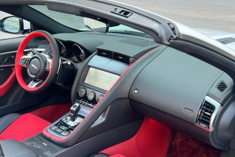 Used Jaguar F-TYPE 2019 2.0T Convertible Edition Interior 2