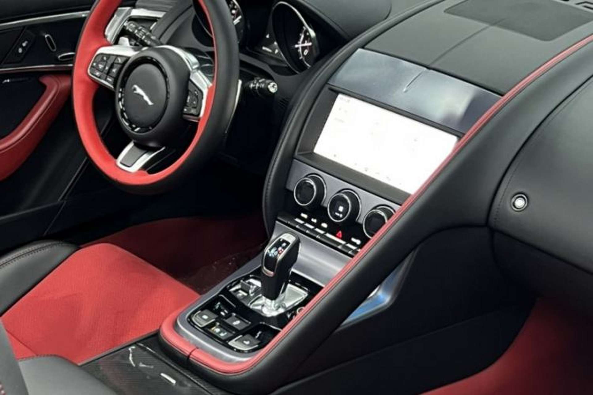 Used Jaguar F-TYPE 2019 2.0T Convertible Edition Interior 3