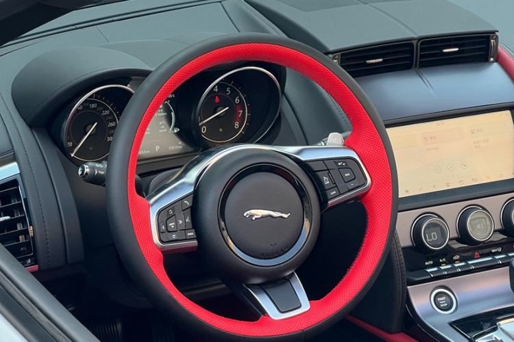 Used Jaguar F-TYPE 2019 2.0T Convertible Edition Interior 3