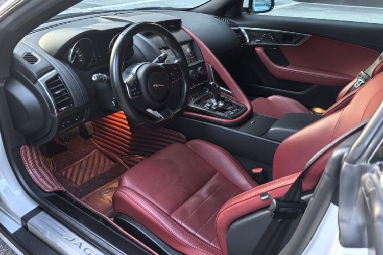 Used Jaguar F-TYPE 2019 2.0T Hardtop Version Interior 8