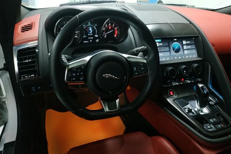 Used Jaguar F-TYPE 2019 2.0T Hardtop Version Steering Wheel