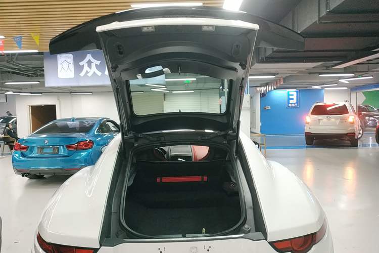 Used Jaguar F-TYPE 2019 2.0T Hardtop Version Trunk