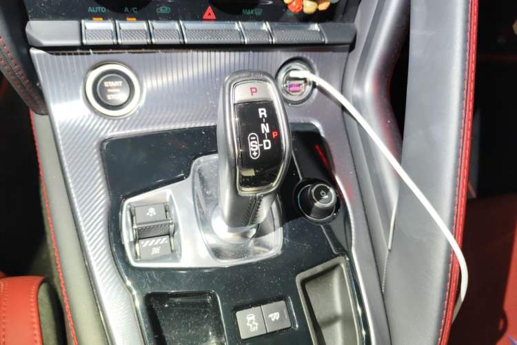 Used Jaguar F-TYPE 2021 P300 Rear-Drive First Edition Hardtop Version Gear Lever