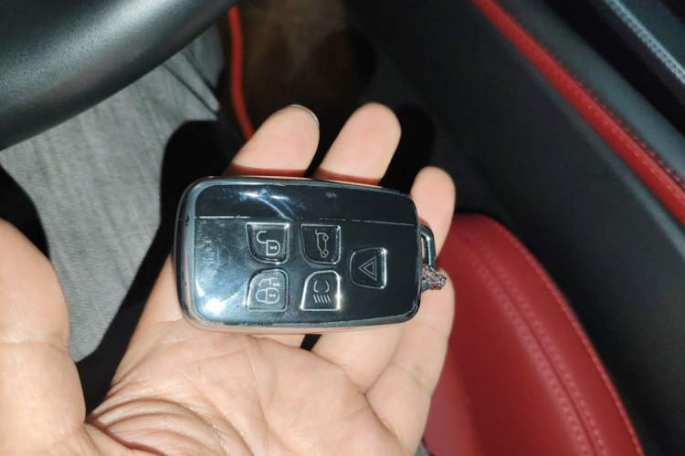 Used Jaguar F-TYPE 2021 P300 Rear-Drive First Edition Hardtop Version Vehicle Key