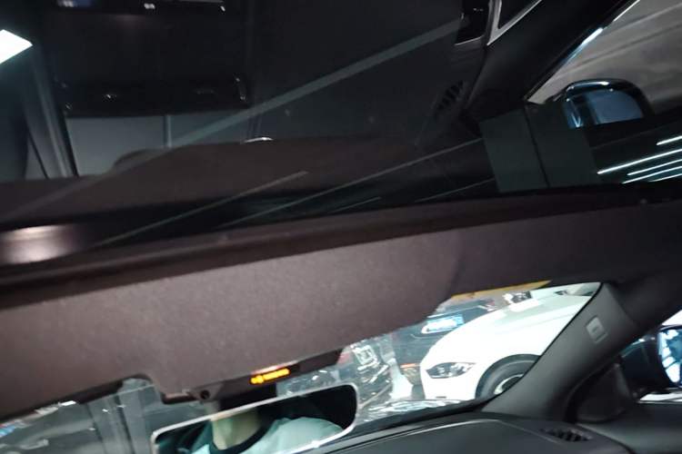 Used Jaguar F-TYPE 2021 P300 Rear-Drive Hardtop Version Headliner