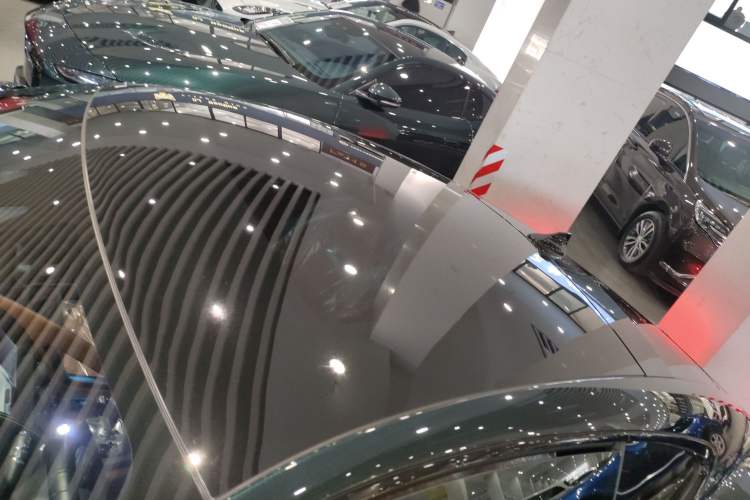 Used Jaguar F-TYPE 2021 P380 All-Wheel-Drive R-Dynamic Hardtop Version Roof