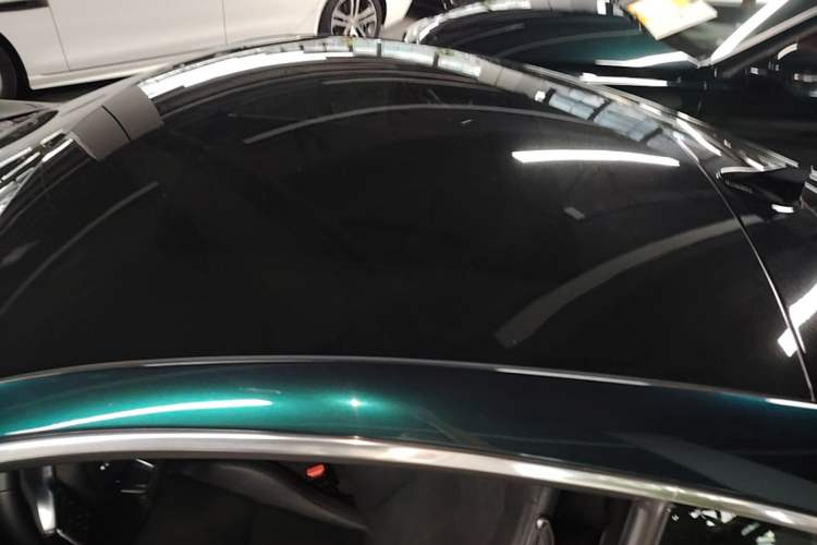 Used Jaguar F-TYPE 2021 P300 Rear-Drive Hardtop Version Roof