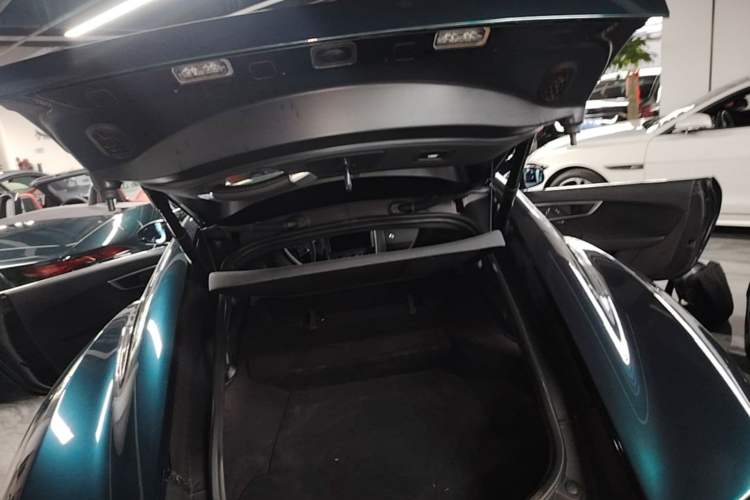 Used Jaguar F-TYPE 2021 P300 Rear-Drive Hardtop Version Trunk