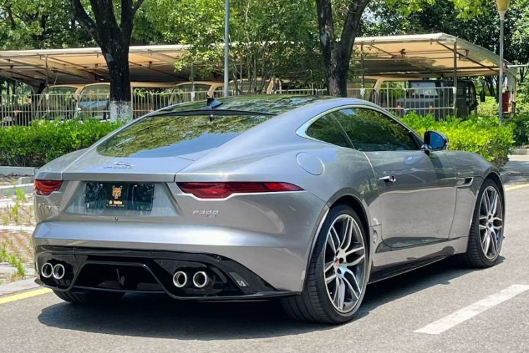 Used Jaguar F-TYPE 2021 P380 All-Wheel-Drive R-Dynamic Hardtop Version Exterior 7