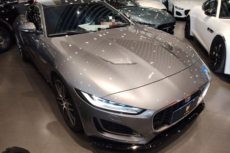 Used Jaguar F-TYPE 2021 P380 All-Wheel-Drive R-Dynamic Hardtop Version Front Right 45 Deg