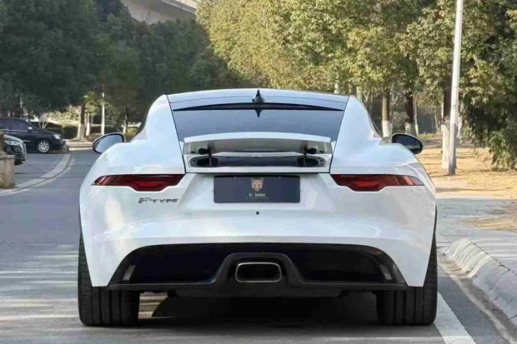Used Jaguar F-TYPE 2021 P300 Rear-Drive First Edition Hardtop Version Exterior 1