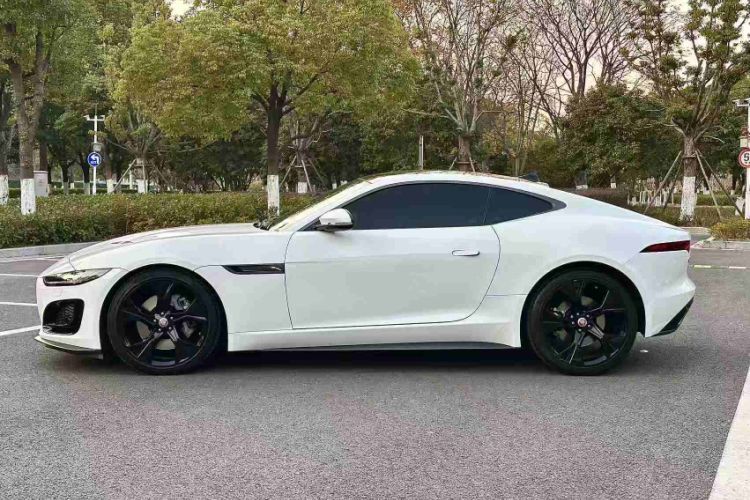 Used Jaguar F-TYPE 2021 P300 Rear-Drive First Edition Hardtop Version Exterior 3