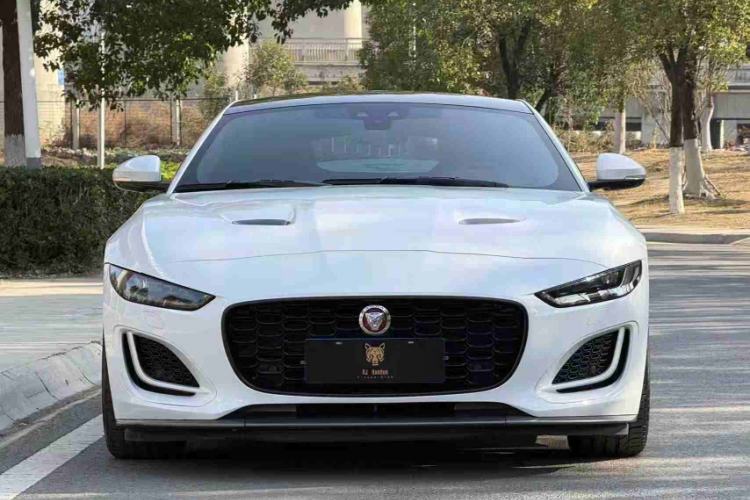 Used Jaguar F-TYPE 2021 P300 Rear-Drive First Edition Hardtop Version Exterior 4