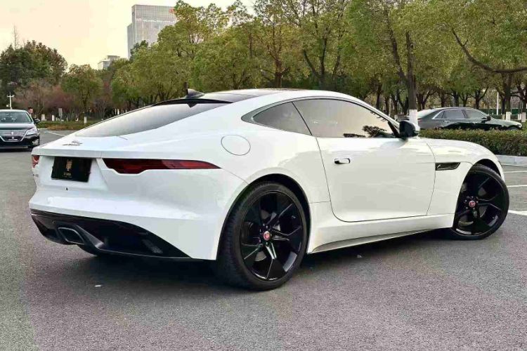 Used Jaguar F-TYPE 2021 P300 Rear-Drive First Edition Hardtop Version Exterior 6