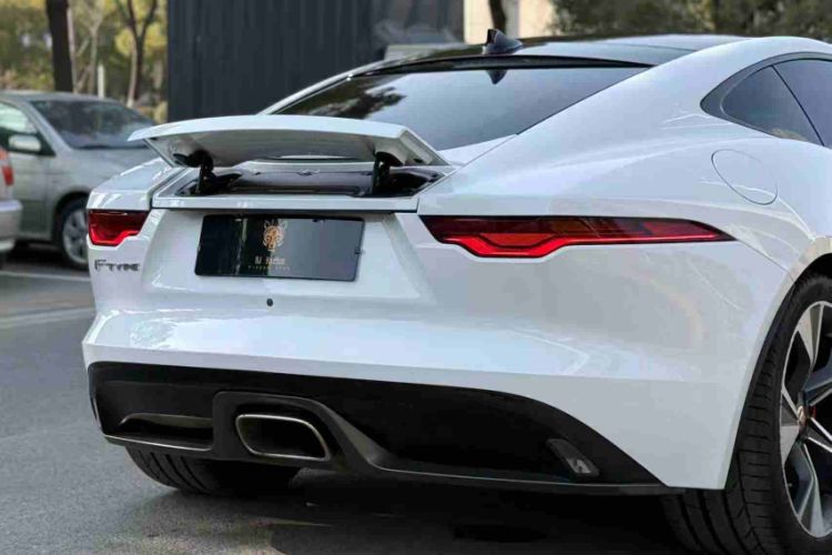 Used Jaguar F-TYPE 2021 P300 Rear-Drive First Edition Hardtop Version Exterior 6