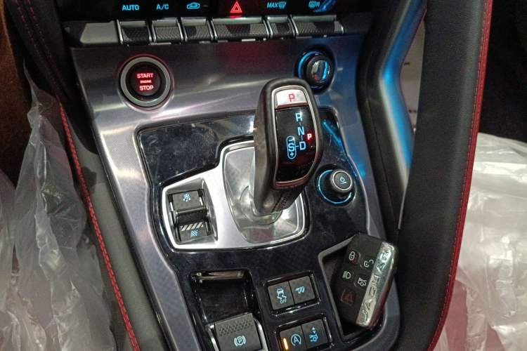 Used Jaguar F-TYPE 2021 P300 Rear-Drive First Edition Hardtop Version Gear Lever