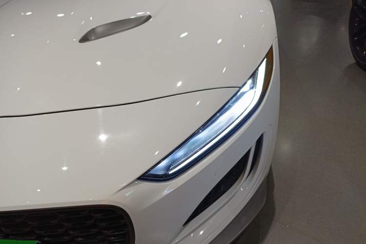 Used Jaguar F-TYPE 2021 P300 Rear-Drive First Edition Hardtop Version Left Front Headlight