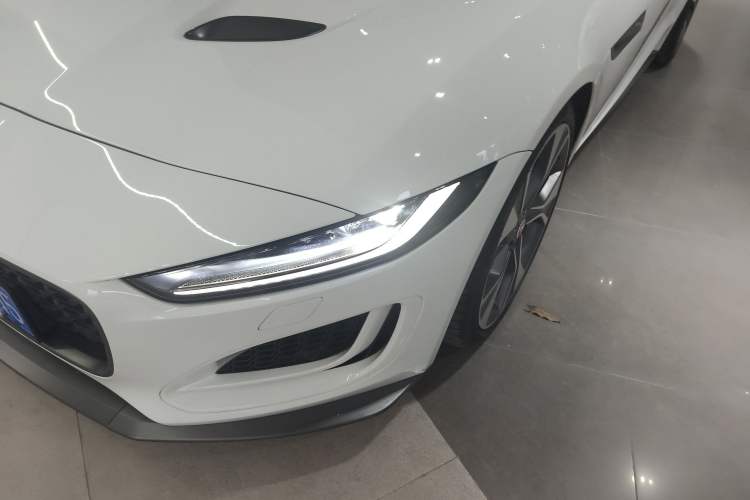 Used Jaguar F-TYPE 2021 P300 Rear-Drive First Edition Hardtop Version Left Front Headlight