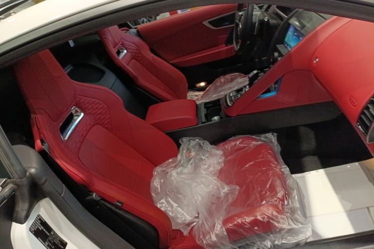 Used Jaguar F-TYPE 2021 P300 Rear-Drive First Edition Hardtop Version Right Front Seat