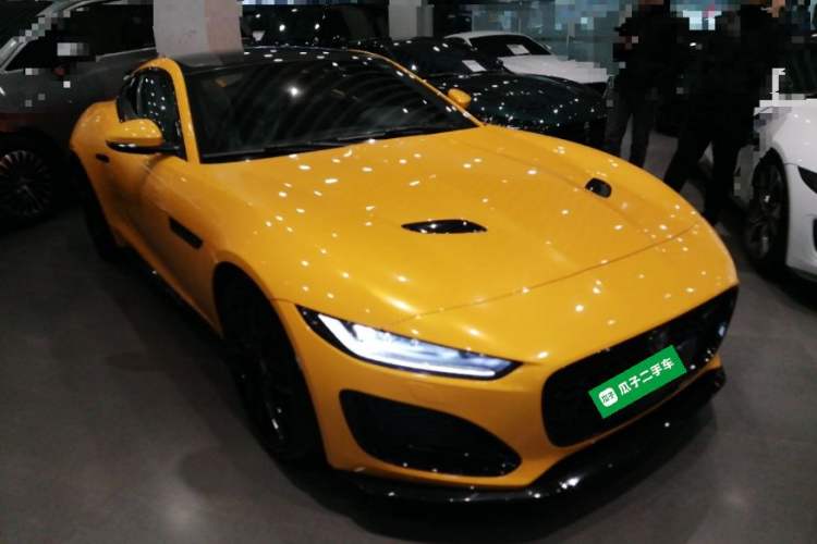 Used Jaguar F-TYPE 2021 P380 All-Wheel-Drive R-Dynamic Hardtop Version Exterior 2