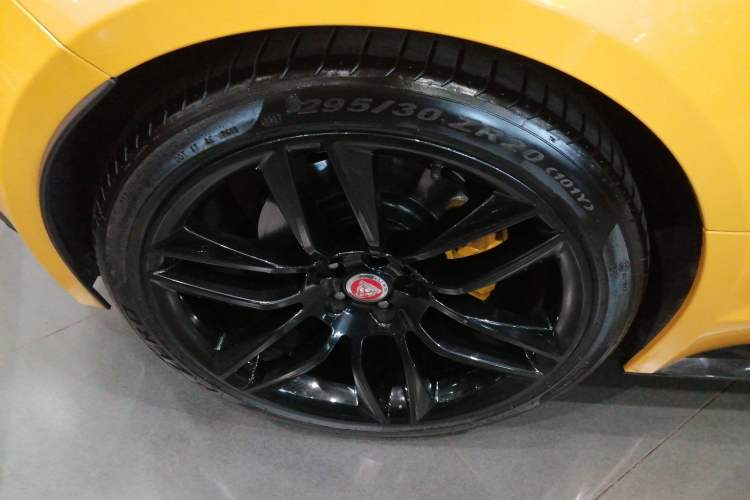 Used Jaguar F-TYPE 2021 P380 All-Wheel-Drive R-Dynamic Hardtop Version Exterior 8
