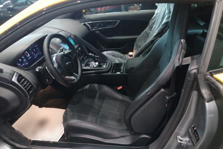Used Jaguar F-TYPE 2021 P380 All-Wheel-Drive R-Dynamic Hardtop Version Left Front Seat
