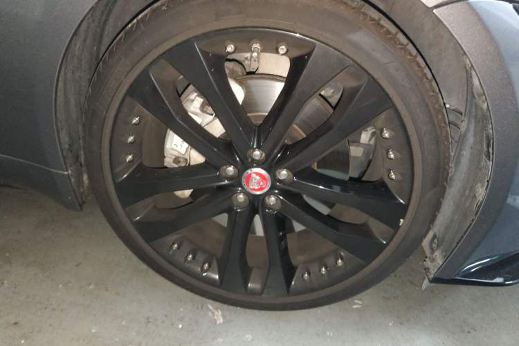 Used Jaguar F-TYPE 2022 P300 Hardtop Version R-DYNAMIC BLACK Exterior 7