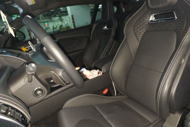 Used Jaguar F-TYPE 2022 P300 Hardtop Version R-DYNAMIC BLACK Left Front Seat