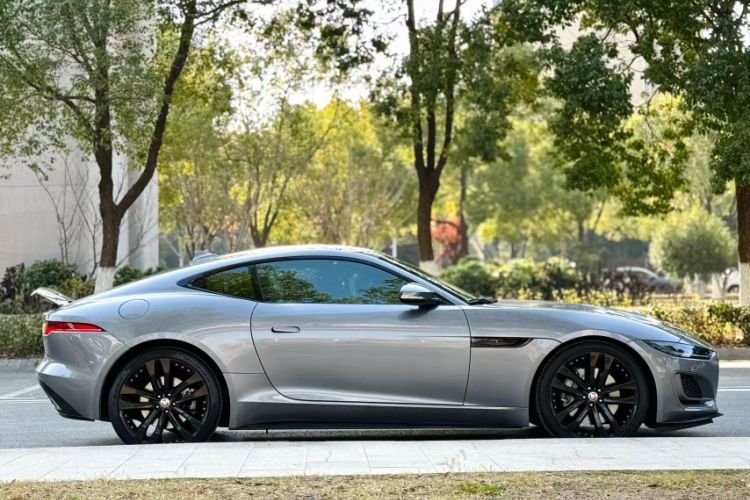 Used Jaguar F-TYPE 2023 P300 Hardtop Version R-DYNAMIC BLACK Exterior 2