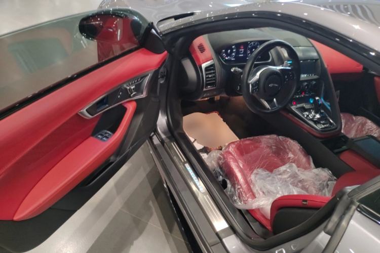 Used Jaguar F-TYPE 2023 P300 Hardtop Version R-DYNAMIC BLACK Interior 3