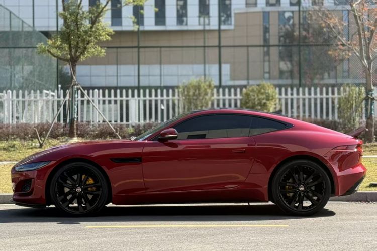 Used Jaguar F-TYPE 2023 P300 Hardtop Version R-DYNAMIC BLACK Exterior 3
