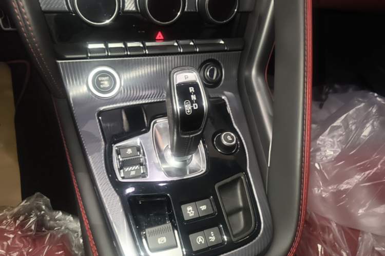 Used Jaguar F-TYPE 2023 P300 Hardtop Version R-DYNAMIC BLACK Gear Lever