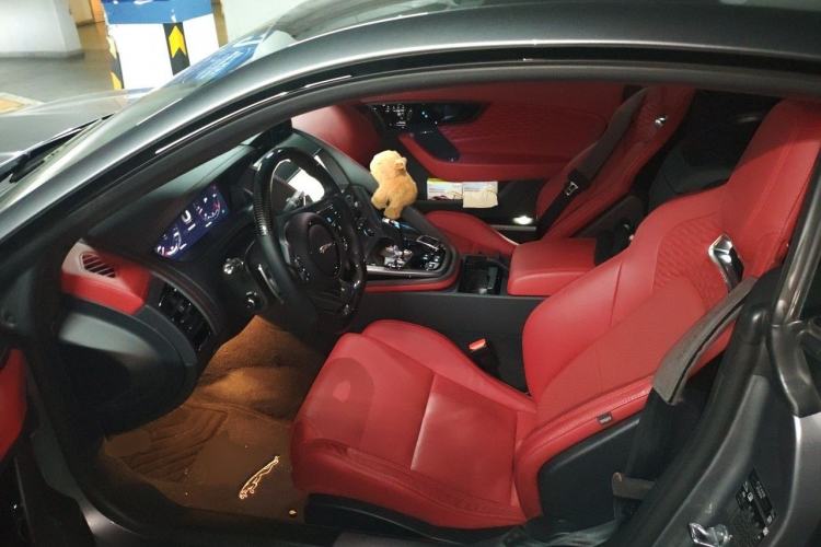 Used Jaguar F-TYPE 2024 P300 75th Anniversary Limited-Edition Hardtop Version Left Front Seat