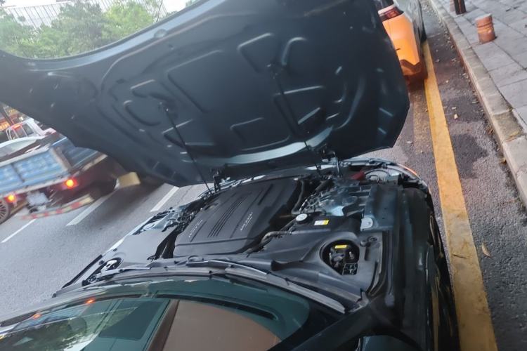 Used Jaguar F-TYPE 2024 P300 75th Anniversary Limited-Edition Hardtop Version Engine Bay
