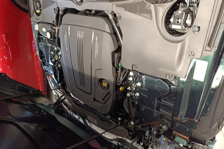 Used Jaguar F-TYPE 2024 P300 75th Anniversary Limited-Edition Hardtop Version Engine Bay