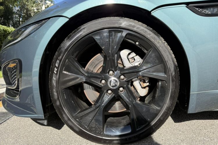 Used Jaguar F-TYPE 2024 P300 75th Anniversary Limited-Edition Hardtop Version Exterior 3