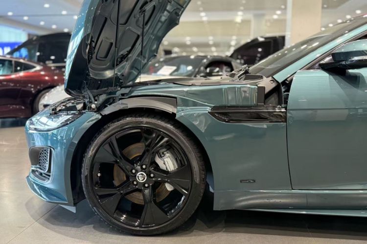 Used Jaguar F-TYPE 2024 P300 75th Anniversary Collector's Convertible Edition Exterior 4