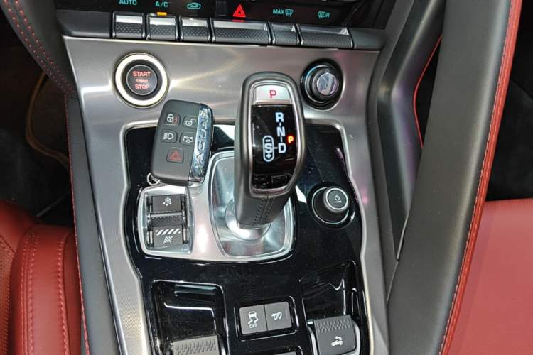 Used Jaguar F-TYPE 2024 P300 75th Anniversary Collector's Convertible Edition Gear Lever