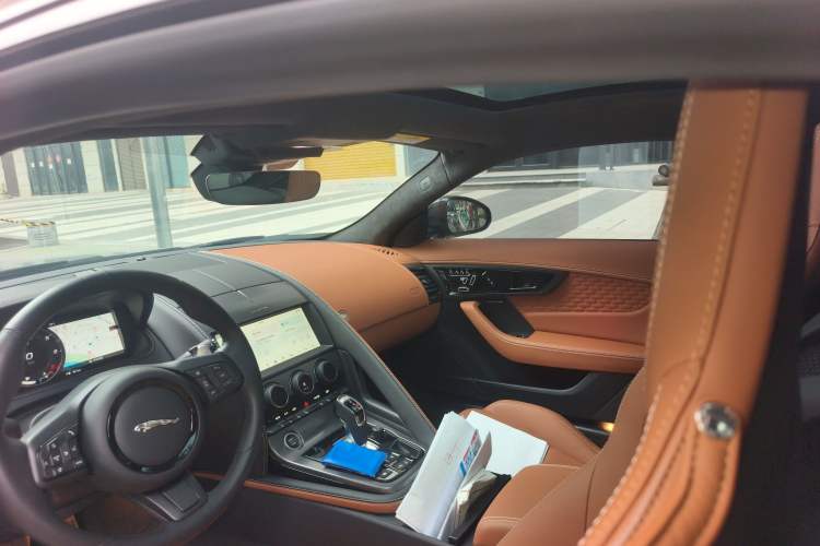 Used Jaguar F-TYPE 2024 P300 75th Anniversary Limited-Edition Hardtop Version Headliner