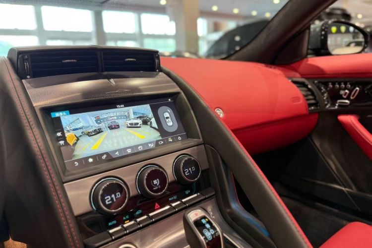 Used Jaguar F-TYPE 2024 P300 75th Anniversary Collector's Convertible Edition Interior 3