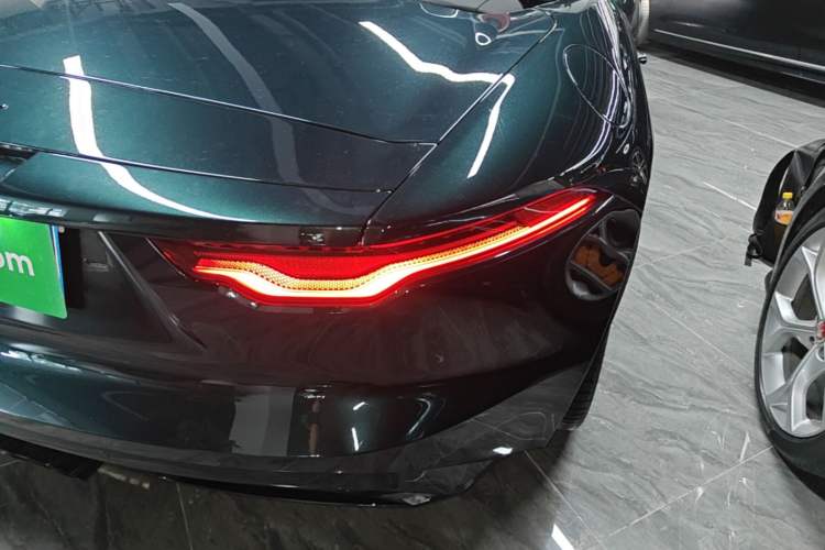 Used Jaguar F-TYPE 2024 P300 75th Anniversary Collector's Convertible Edition Right Rear Taillight