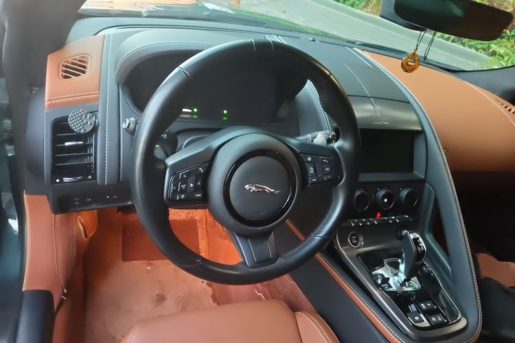 Used Jaguar F-TYPE 2024 P300 75th Anniversary Limited-Edition Hardtop Version Steering Wheel