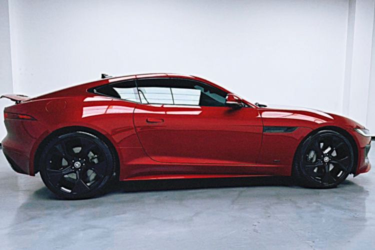 Used Jaguar F-TYPE 2024 P300 75th Anniversary Limited-Edition Hardtop Version Exterior 8