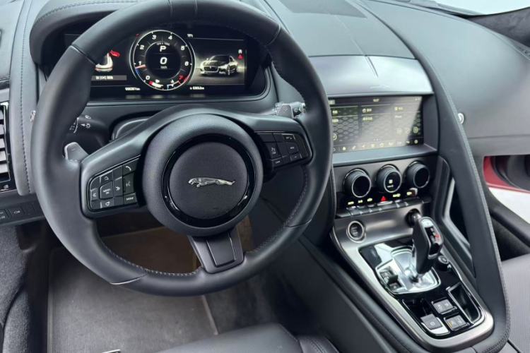 Used Jaguar F-TYPE 2024 P300 75th Anniversary Limited-Edition Hardtop Version Interior 3