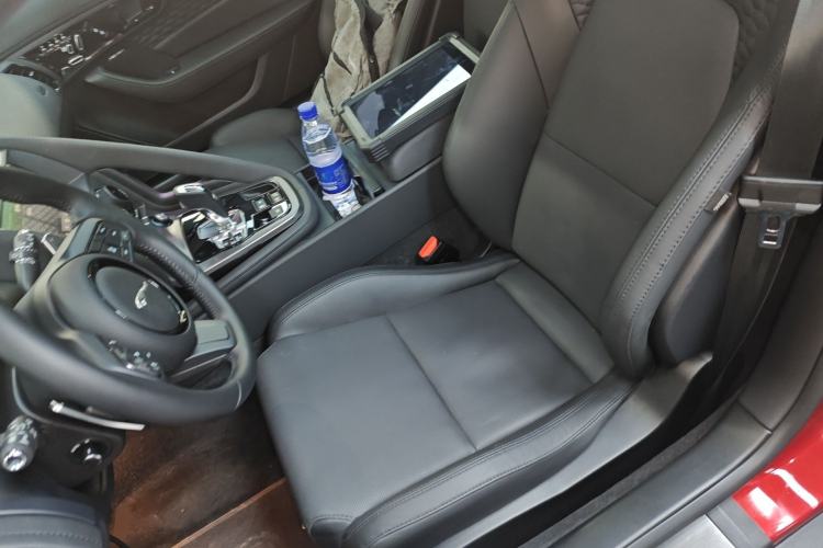 Used Jaguar F-TYPE 2024 P300 75th Anniversary Limited-Edition Hardtop Version Left Front Seat