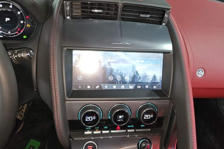 Used Jaguar F-TYPE 2024 P300 75th Anniversary Limited-Edition Hardtop Version Audio And AC Panel