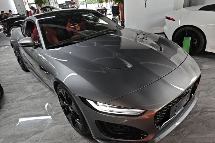 Used Jaguar F-TYPE 2024 P300 75th Anniversary Limited-Edition Hardtop Version Front Right 45 Deg